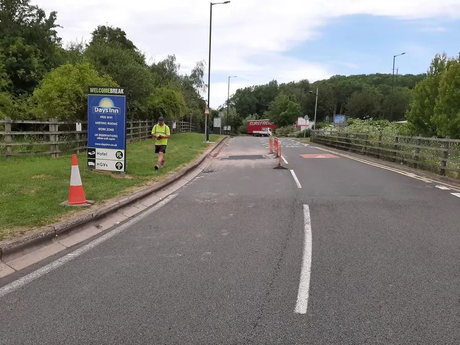 Road resurfacing with traffic management